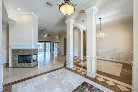 House in Oakland, Florida 5 bedrooms, 406.26 sq.m. № 1901192 - photo 10