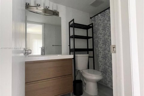 Condominio en venta en Miami, Florida, 3 dormitorios, 118.45 m2 № 1825848 - foto 10