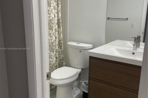 Condominio en venta en Miami, Florida, 3 dormitorios, 118.45 m2 № 1825848 - foto 14