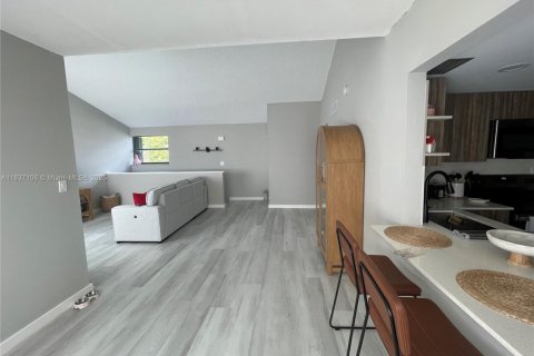 Condominio en venta en Miami, Florida, 3 dormitorios, 118.45 m2 № 1825848 - foto 6