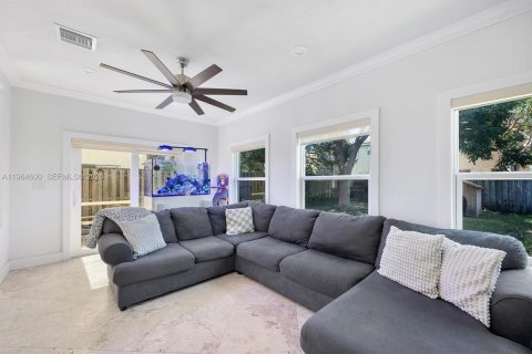 House in Homestead, Florida 3 bedrooms, 174.1 sq.m. № 2081126 - photo 15