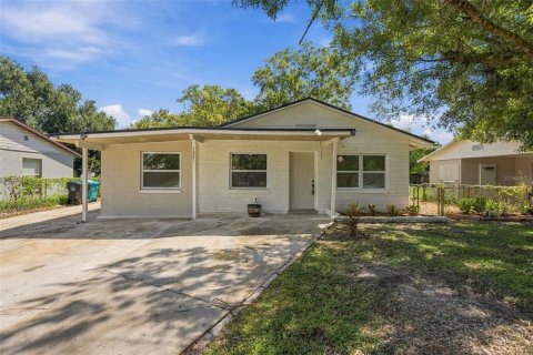 Casa en Orlando, Florida 5 dormitorios, 116.31 m2 № 2360834