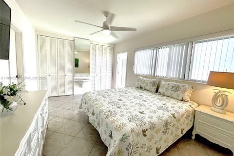 Copropriété à vendre à Hallandale Beach, Floride: 1 chambre, 72.19 m2 № 1992549 - photo 10
