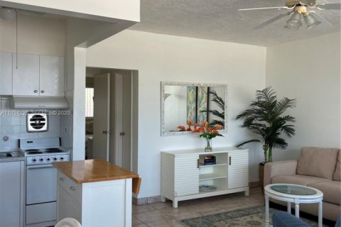 Copropriété à vendre à Hallandale Beach, Floride: 1 chambre, 72.19 m2 № 1992549 - photo 2