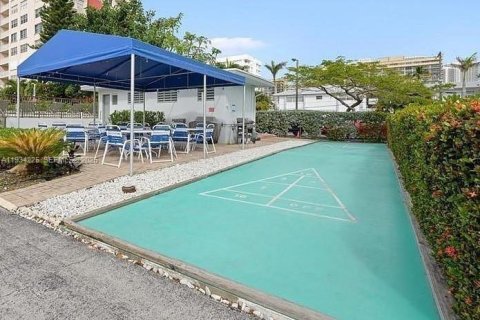 Copropriété à vendre à Hallandale Beach, Floride: 1 chambre, 72.19 m2 № 1992549 - photo 23