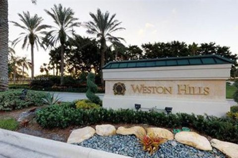 Casa en alquiler en Weston, Florida, 5 dormitorios, 241.45 m2 № 1942197 - foto 1