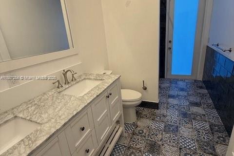 House in Weston, Florida 5 bedrooms, 241.45 sq.m. № 1942197 - photo 26
