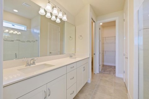 Casa en alquiler en Kissimmee, Florida, 4 dormitorios, 267.84 m2 № 1914473 - foto 13