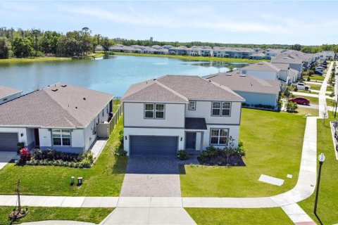 Casa en alquiler en Kissimmee, Florida, 4 dormitorios, 267.84 m2 № 1914473 - foto 6