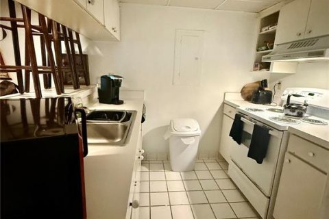 Condo in Haines City, Florida, 1 bedroom  № 1512096 - photo 4