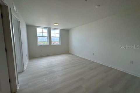 Condo in Orlando, Florida, 1 bedroom № 2209890 - photo 3