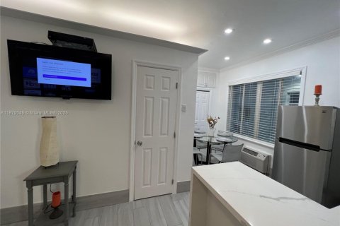 Copropriété à vendre à Miami Beach, Floride: 1 chambre, 31.59 m2 № 1979436 - photo 12