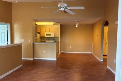 Condominio en alquiler en Lakewood Ranch, Florida, 2 dormitorios, 100.33 m2 № 2233798 - foto 3