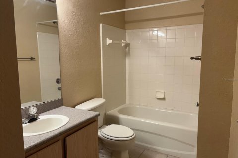 Condominio en alquiler en Lakewood Ranch, Florida, 2 dormitorios, 100.33 m2 № 2233798 - foto 8