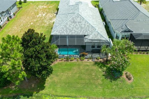 House in Palm Coast, Florida 4 bedrooms, 211.17 sq.m. № 1347018 - photo 9