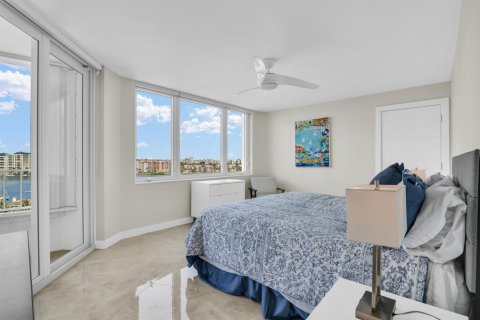 Copropriété à vendre à Boca Raton, Floride: 2 chambres, 125.51 m2 № 2158395 - photo 15