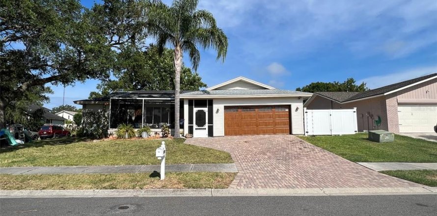 Casa en Safety Harbor, Florida 3 dormitorios, 188.03 m2 № 1839972