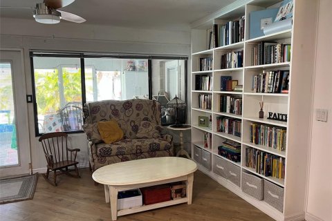 Casa en alquiler en Safety Harbor, Florida, 3 dormitorios, 188.03 m2 № 1839972 - foto 9
