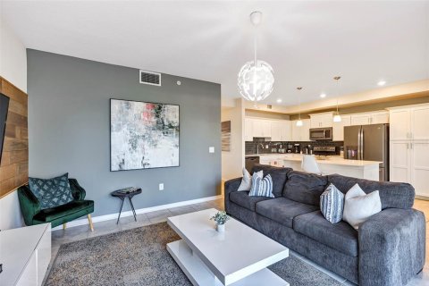Купить кондоминиум в Киссимми, Флорида 4 комнаты, 110.18м2, № 2207132 - фото 3