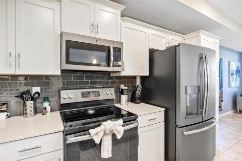Купить кондоминиум в Киссимми, Флорида 4 комнаты, 110.18м2, № 2207132 - фото 6