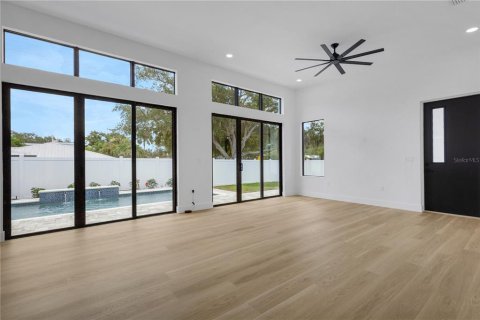 House in Sarasota, Florida 4 bedrooms, 255.48 sq.m. № 2125249 - photo 28