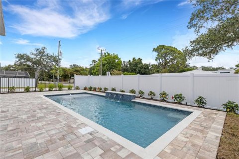House in Sarasota, Florida 4 bedrooms, 255.48 sq.m. № 2125249 - photo 19
