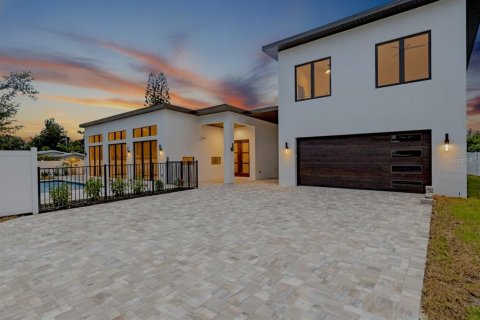 Casa en Sarasota, Florida 4 dormitorios, 255.48 m2 № 2125249