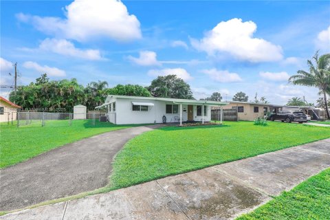 Villa ou maison à vendre à Homestead, Floride: 3 chambres, 93.65 m2 № 1938826 - photo 5