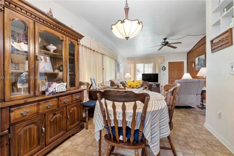 Villa ou maison à vendre à Homestead, Floride: 3 chambres, 93.65 m2 № 1938826 - photo 10