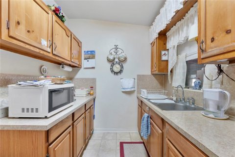 Villa ou maison à vendre à Homestead, Floride: 3 chambres, 93.65 m2 № 1938826 - photo 23