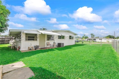 Villa ou maison à vendre à Homestead, Floride: 3 chambres, 93.65 m2 № 1938826 - photo 7