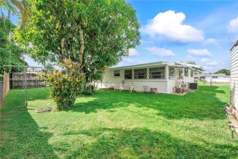 Villa ou maison à vendre à Homestead, Floride: 3 chambres, 93.65 m2 № 1938826 - photo 8