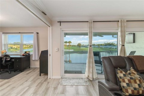Copropriété à vendre à Sarasota, Floride: 2 chambres, 103.86 m2 № 1725251 - photo 10