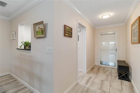 Copropriété à vendre à Sarasota, Floride: 2 chambres, 103.86 m2 № 1725251 - photo 4