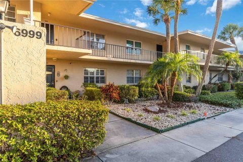 Copropriété à vendre à Sarasota, Floride: 2 chambres, 103.86 m2 № 1725251 - photo 3