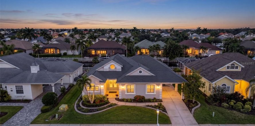 Villa ou maison à Bradenton, Floride 3 chambres, 194.07 m2 № 2419604
