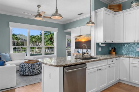 Villa ou maison à vendre à Bradenton, Floride: 3 chambres, 194.07 m2 № 2419604 - photo 29