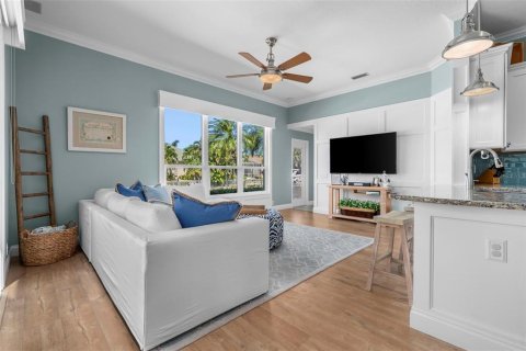Villa ou maison à vendre à Bradenton, Floride: 3 chambres, 194.07 m2 № 2419604 - photo 17