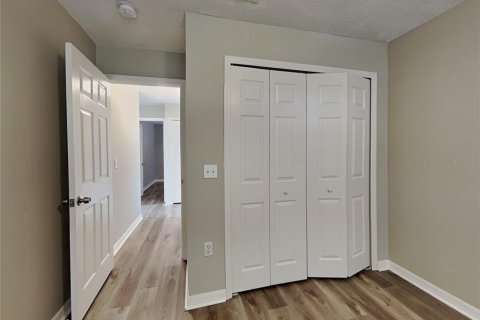 Villa ou maison à louer à Riverview, Floride: 3 chambres, 120.03 m2 № 2117664 - photo 12