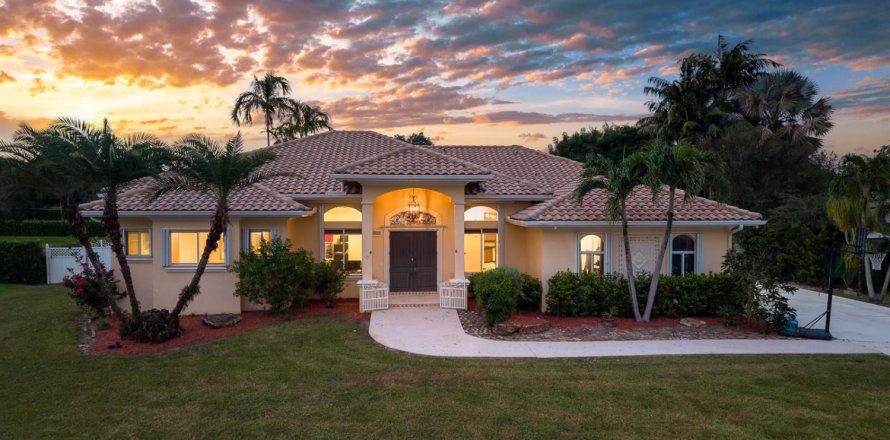 Villa ou maison à Davie, Floride 5 chambres, 341.14 m2 № 2082248