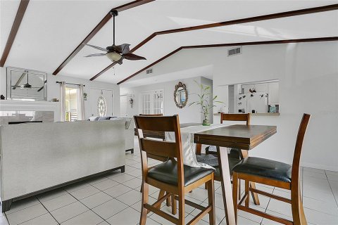 House in Lakeland, Florida 3 bedrooms, 110 sq.m. № 1723817 - photo 8