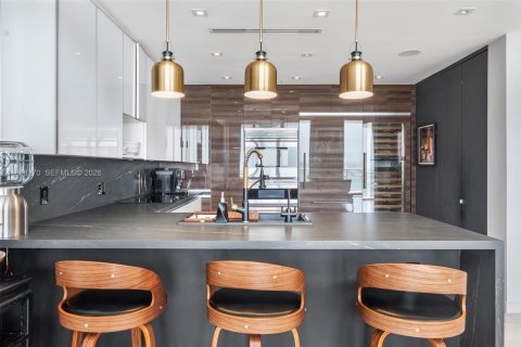 Copropriété à vendre à Miami, Floride: 3 chambres, 272.02 m2 № 1996102 - photo 17