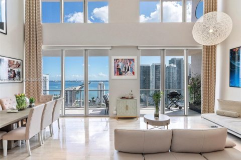 Copropriété à vendre à Miami, Floride: 3 chambres, 272.02 m2 № 1996102 - photo 4
