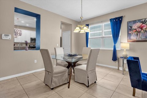 Villa ou maison à vendre à Winter Garden, Floride: 5 chambres, 279.91 m2 № 2152293 - photo 8