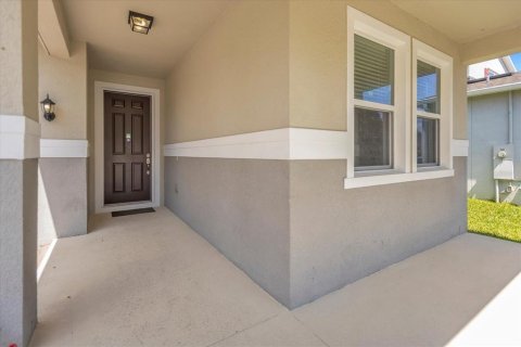 Villa ou maison à vendre à Winter Garden, Floride: 5 chambres, 279.91 m2 № 2152293 - photo 4