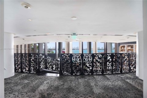 Condo in Miami Beach, Florida  № 1938635 - photo 22