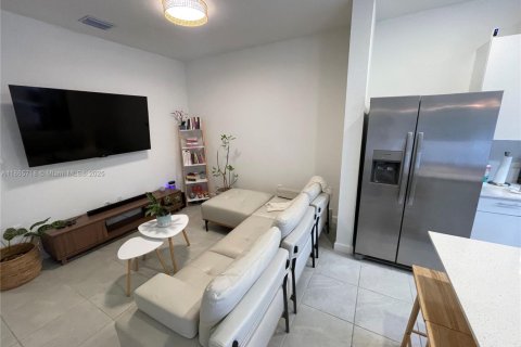 House in Homestead, Florida 3 bedrooms, 123.37 sq.m. № 1897363 - photo 7