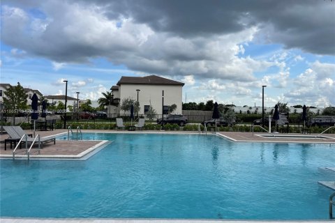 House in Homestead, Florida 3 bedrooms, 123.37 sq.m. № 1897363 - photo 24