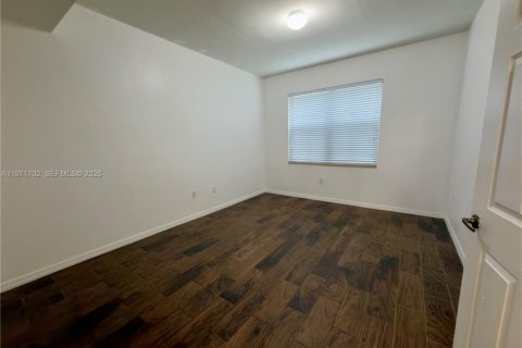 Condo in Doral, Florida, 3 bedrooms  № 2041185 - photo 5