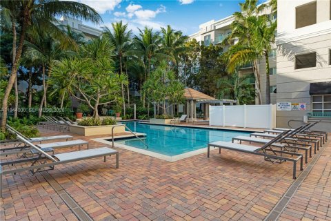 Снять в аренду кондоминиум в Саут-Майами, Флорида 1 спальня, 60.57м2, № 2000850 - фото 6